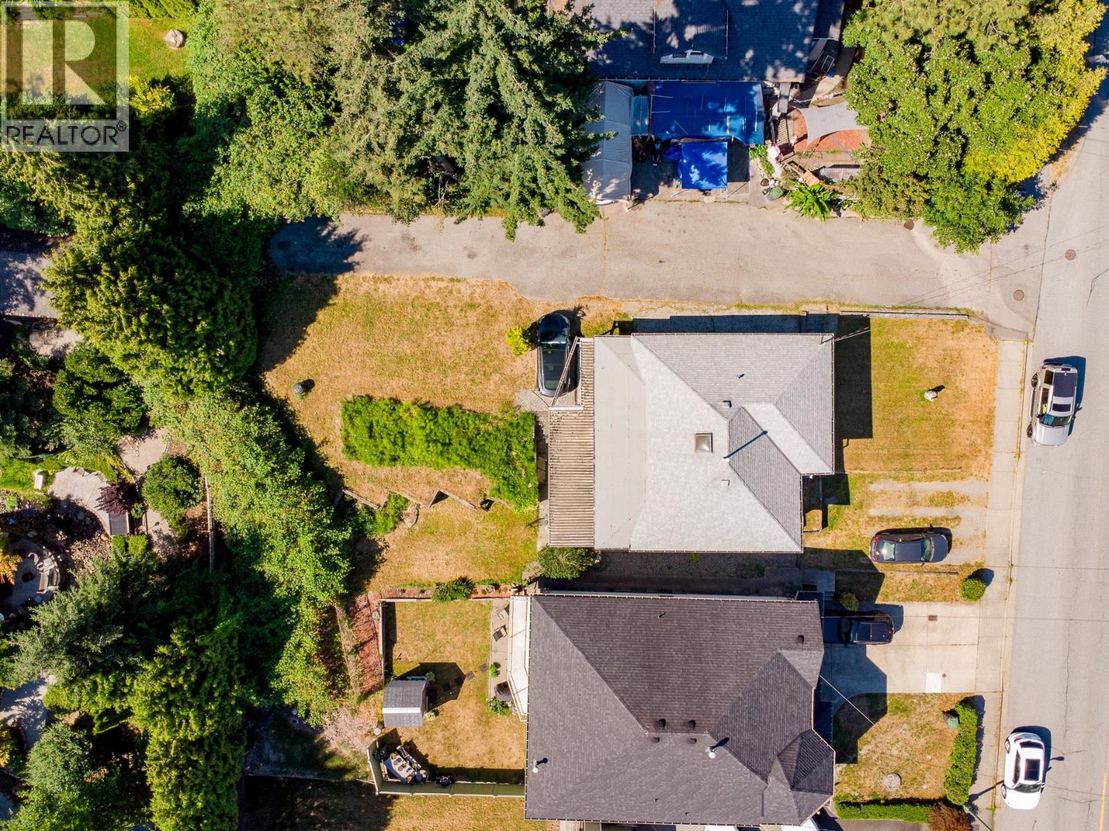 226 Nelson Street, Coquitlam, British Columbia V3K 4M9 - Photo 2 - R3064811