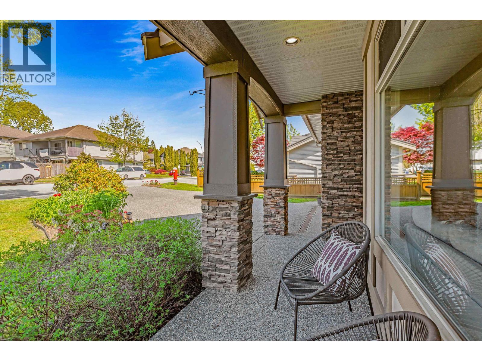 23746 110 Avenue, Maple Ridge, British Columbia V2W 1E7 - Photo 6 - R3064825