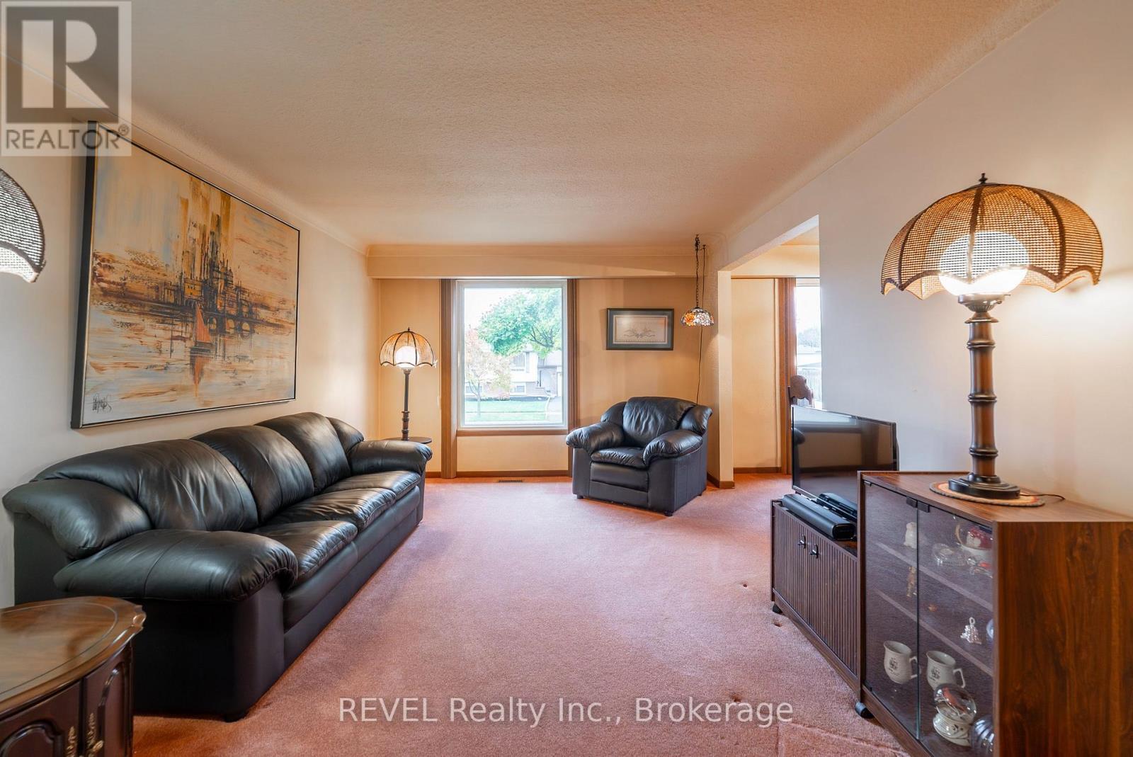 7984 Thorton Street, Niagara Falls, Ontario  L2H 2C3 - Photo 9 - X12510302