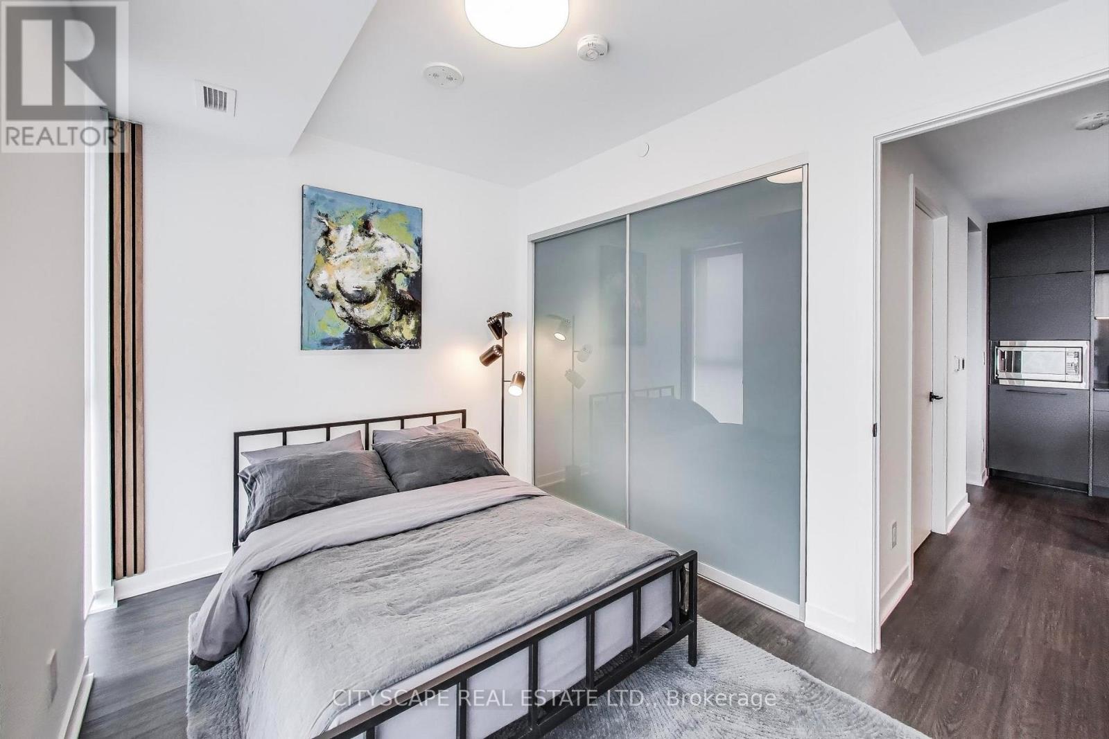 1210 - 185 Alberta Avenue, Toronto, Ontario  M6C 0A5 - Photo 14 - C12510272