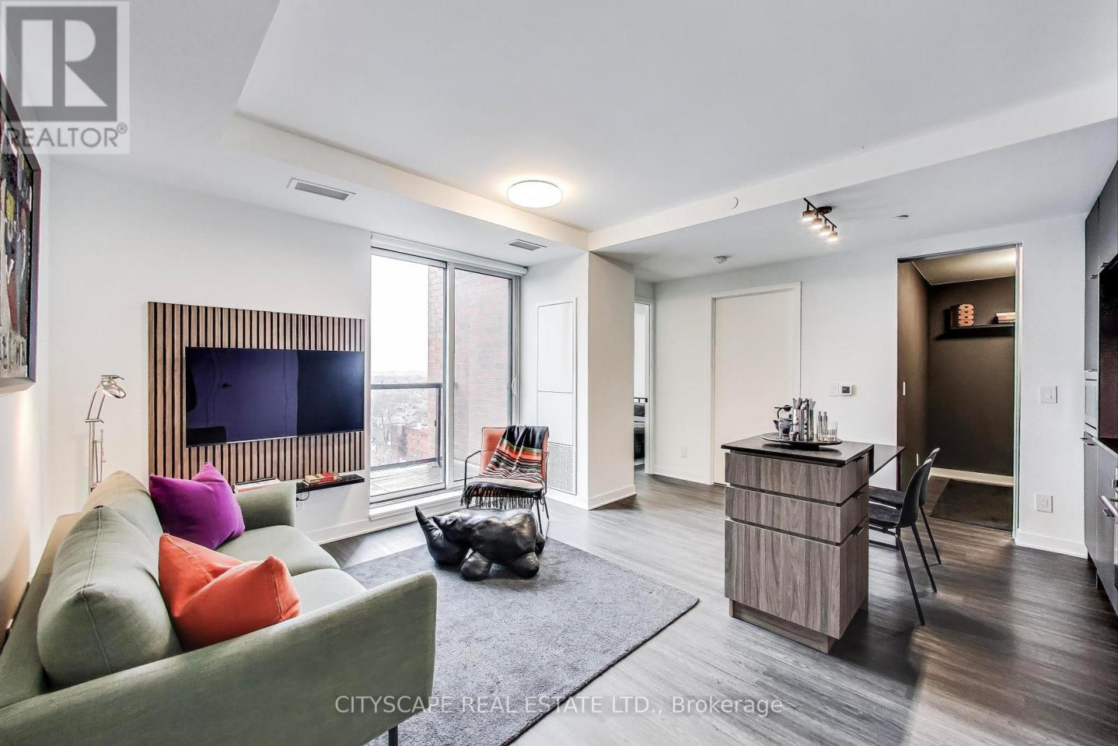 1210 - 185 Alberta Avenue, Toronto, Ontario  M6C 0A5 - Photo 5 - C12510272