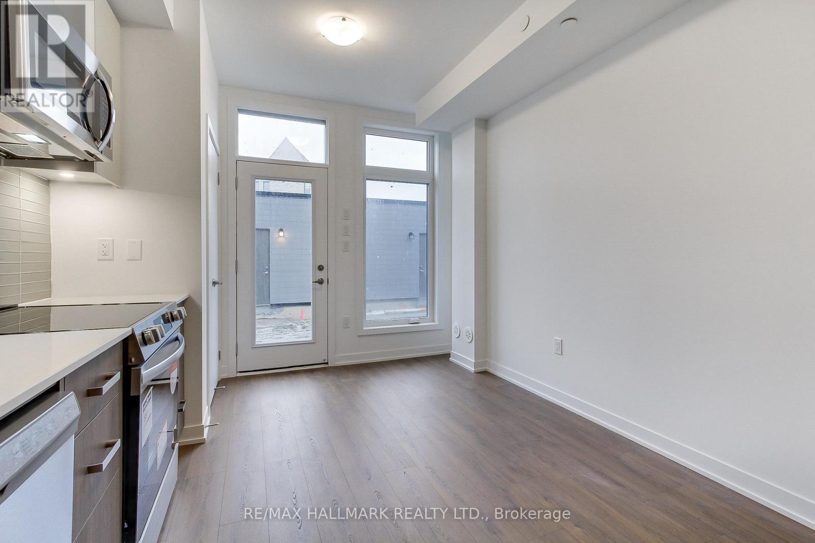 6 Turtle Island Road, Toronto, Ontario  M6A 2M5 - Photo 15 - C12510284