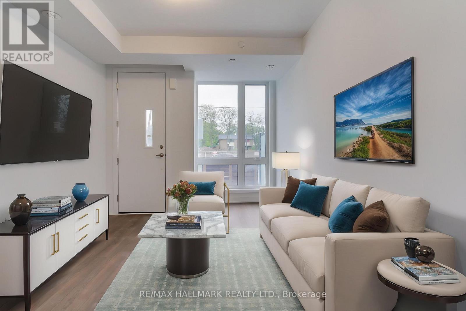 6 Turtle Island Road, Toronto, Ontario  M6A 2M5 - Photo 5 - C12510284