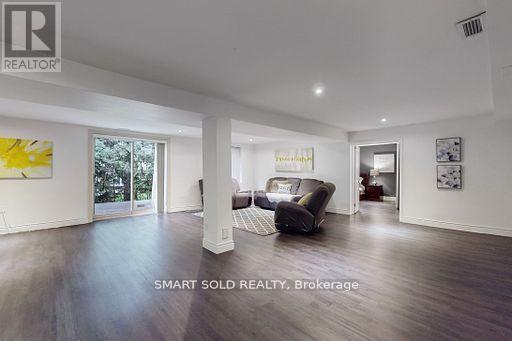 249 Maxome Avenue, Toronto, Ontario  M2M 3L5 - Photo 13 - C12510324