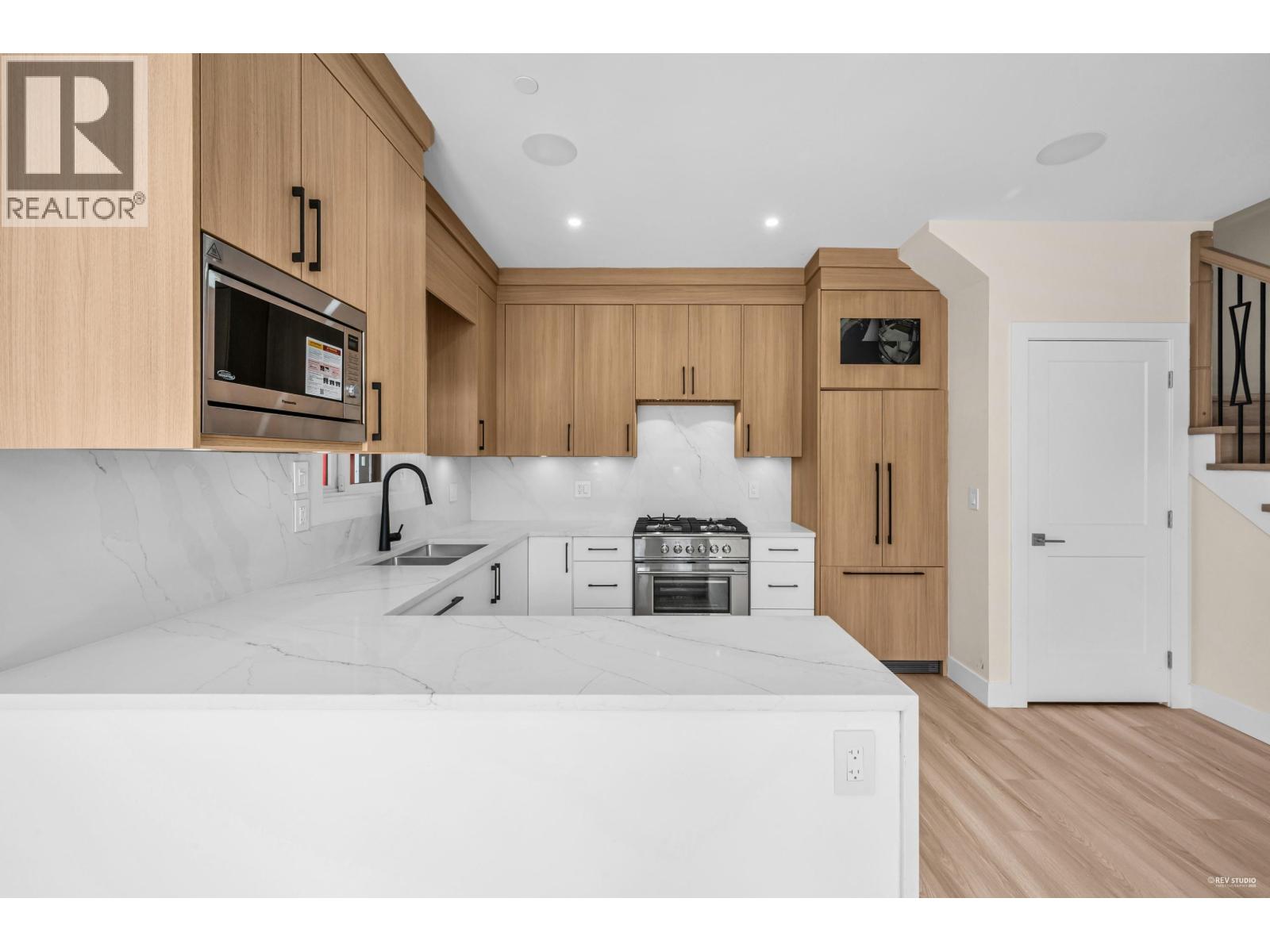 2371 Adanac Street, Vancouver, British Columbia  V5L 2E9 - Photo 9 - R3063083