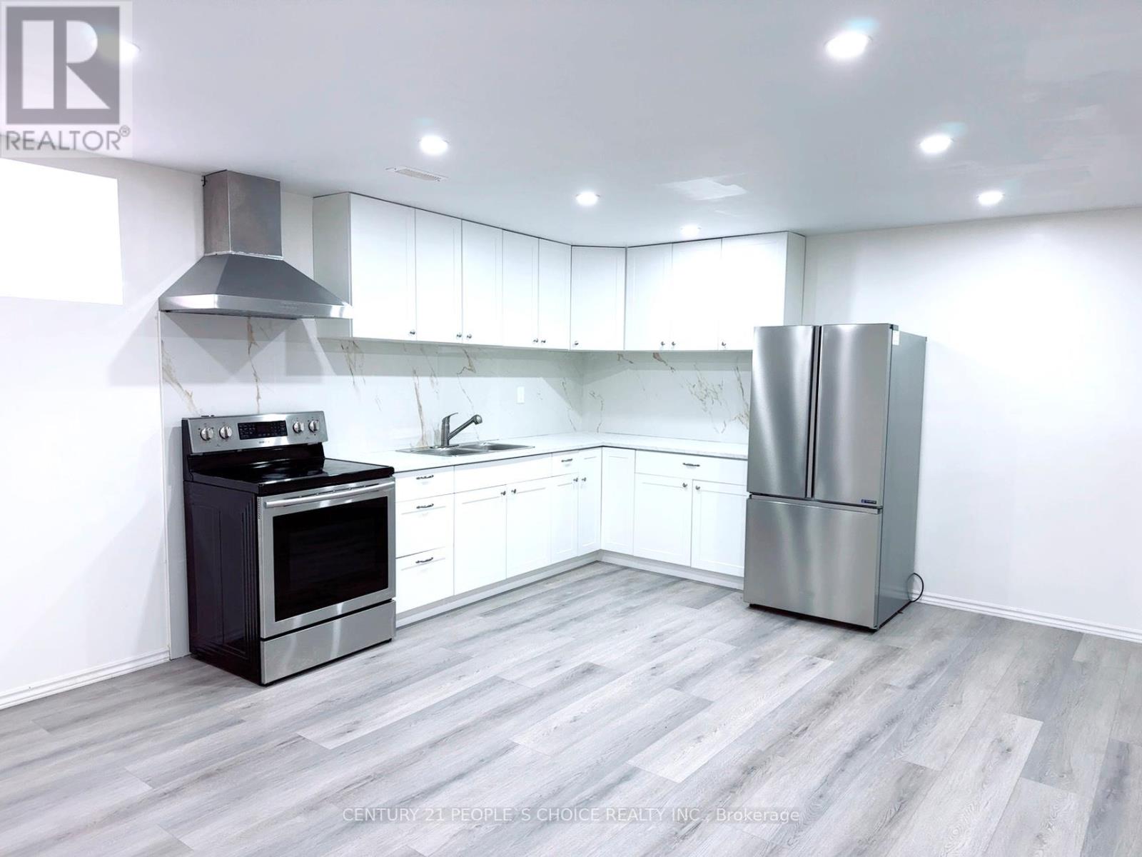 Bsmt - 15 Slack Street, Bradford West Gwillimbury (Bradford), Ontario  L3Z 0S4 - Photo 3 - N12510280