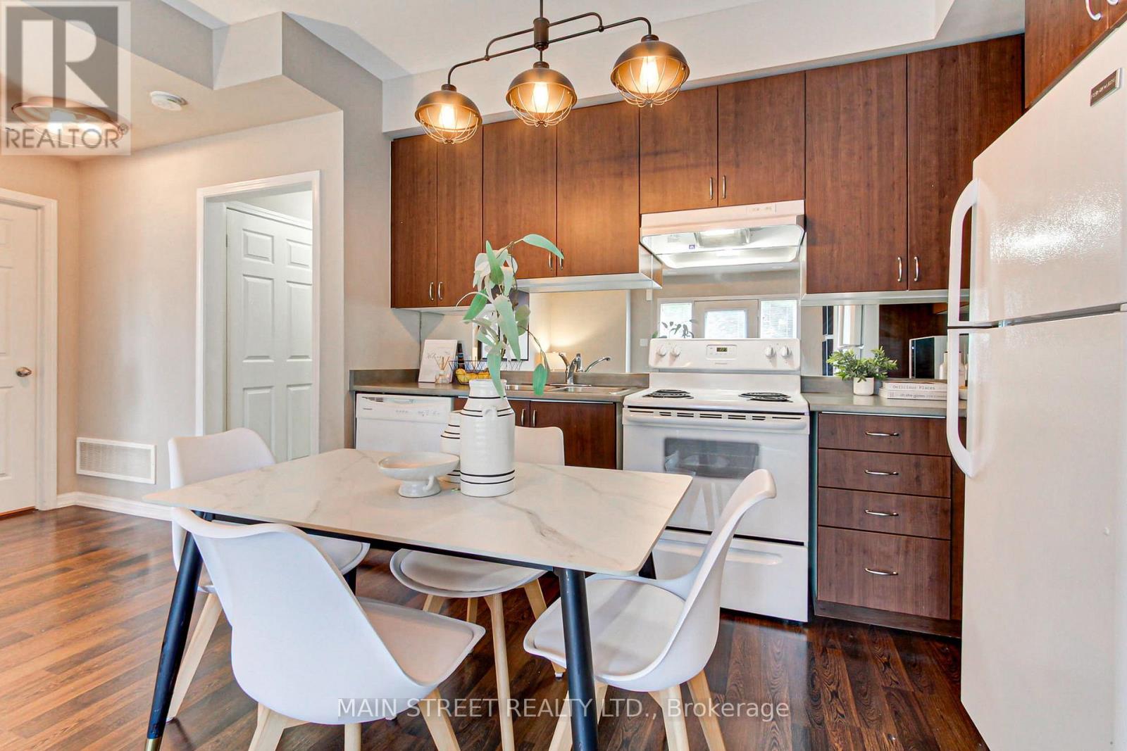 4 - 15949 Bayview Avenue, Aurora, Ontario  L4G 0S3 - Photo 10 - N12510288