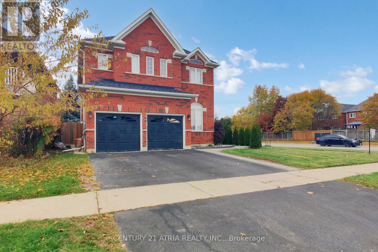 169 Barber Drive, Halton Hills, Ontario  L7G 5L5 - Photo 3 - W12510262