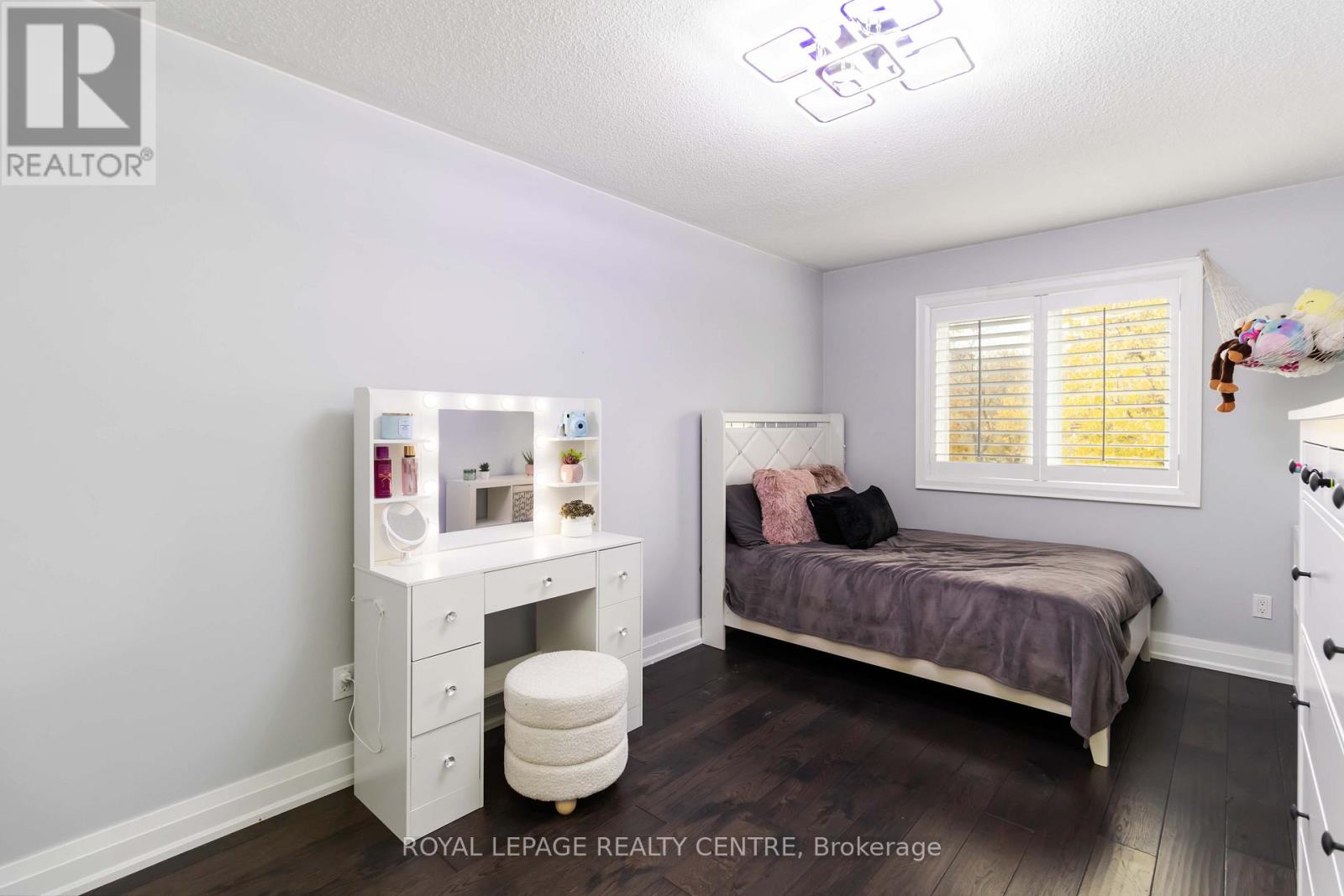 466 Malaga Road, Mississauga, Ontario  L5B 3W2 - Photo 24 - W12510290