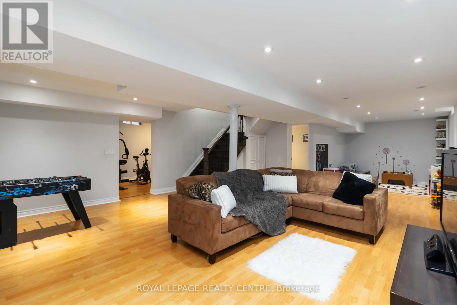 466 Malaga Road, Mississauga, Ontario  L5B 3W2 - Photo 28 - W12510290