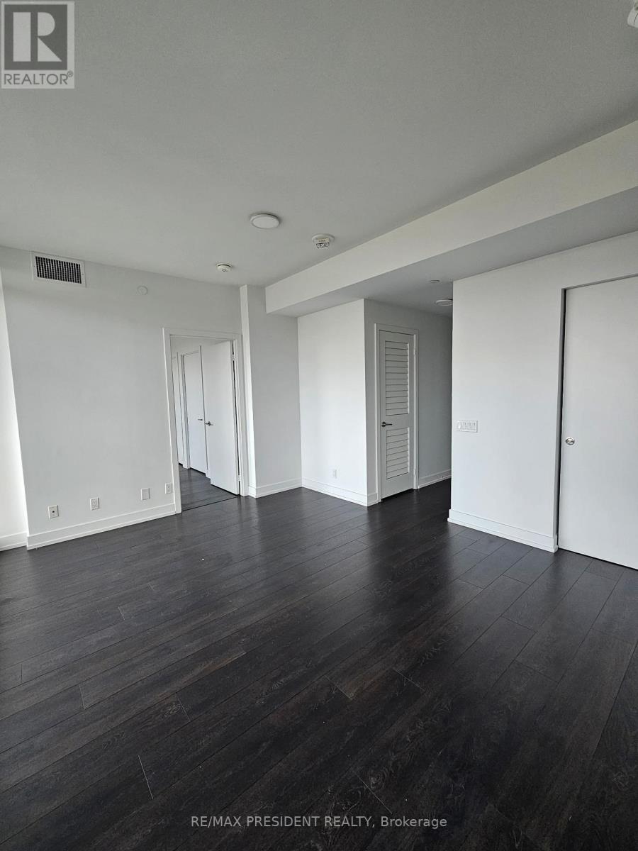 709 - 225 Veterans Drive, Brampton, Ontario  L7A 0B6 - Photo 2 - W12510304