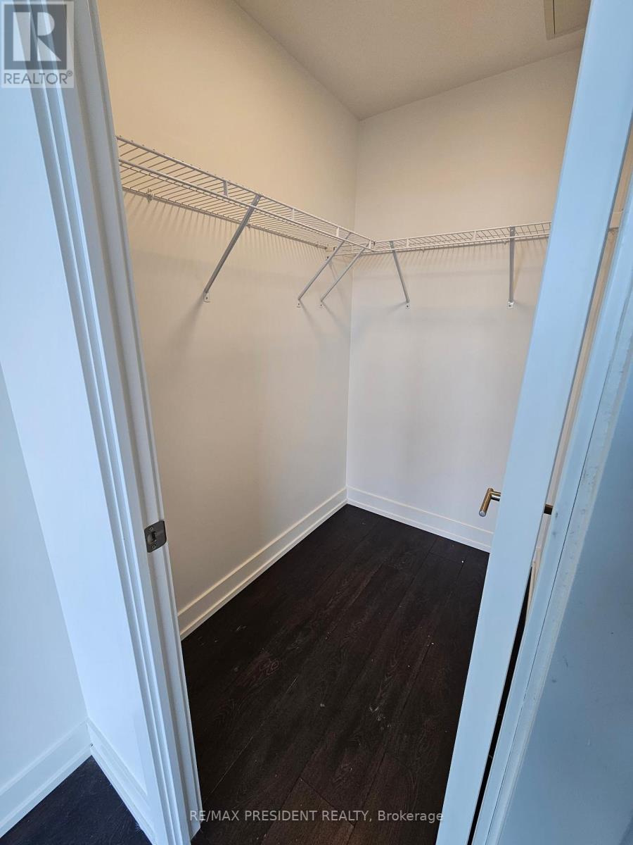 709 - 225 Veterans Drive, Brampton, Ontario  L7A 0B6 - Photo 3 - W12510304