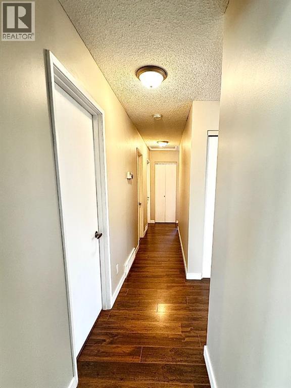 468 Cantrell Drive Sw, Calgary, Alberta  T2W 2K7 - Photo 7 - A2268207