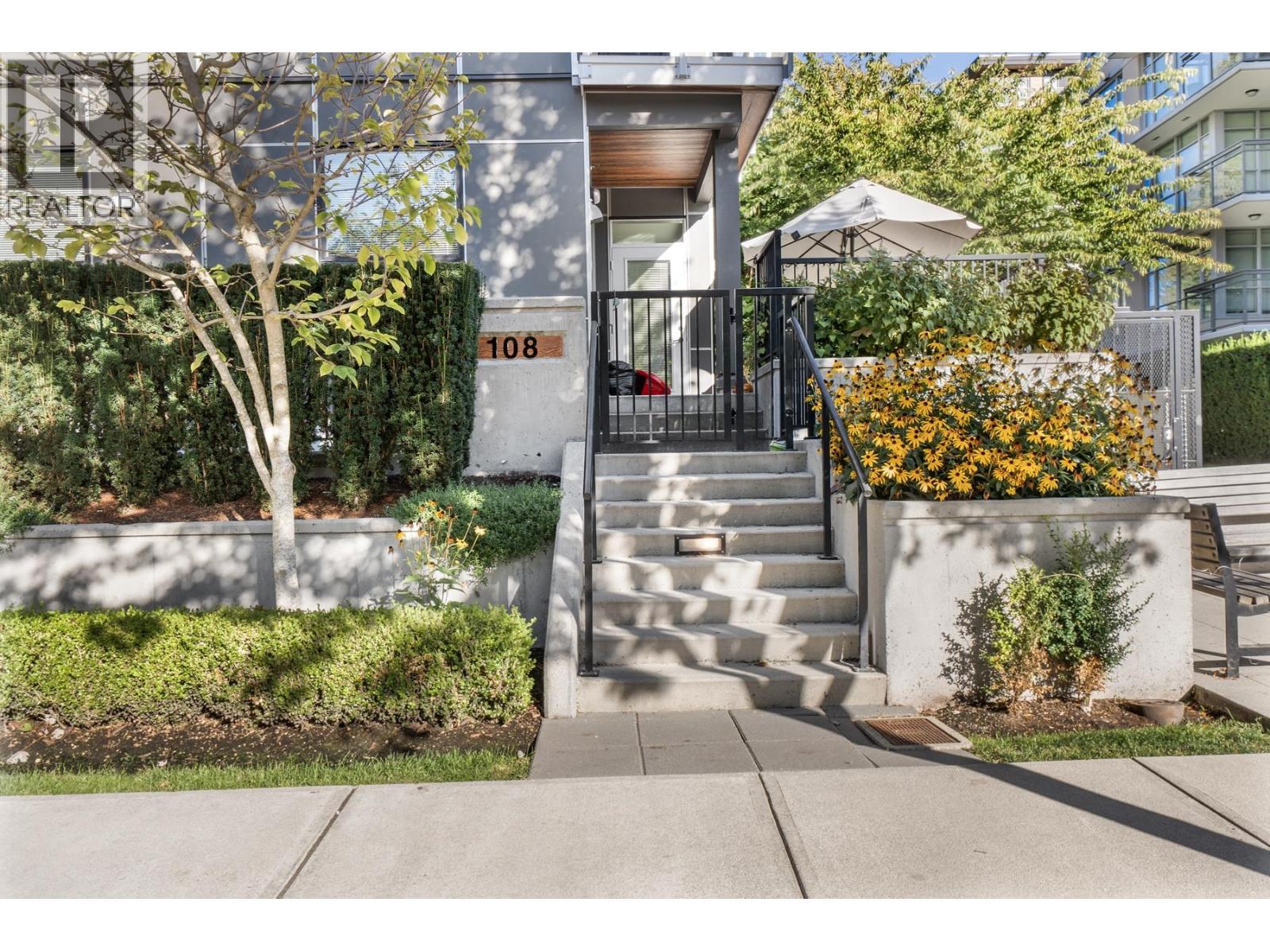 108 717 Breslay Street, Coquitlam, British Columbia  V3J 0J3 - Photo 3 - R3055655