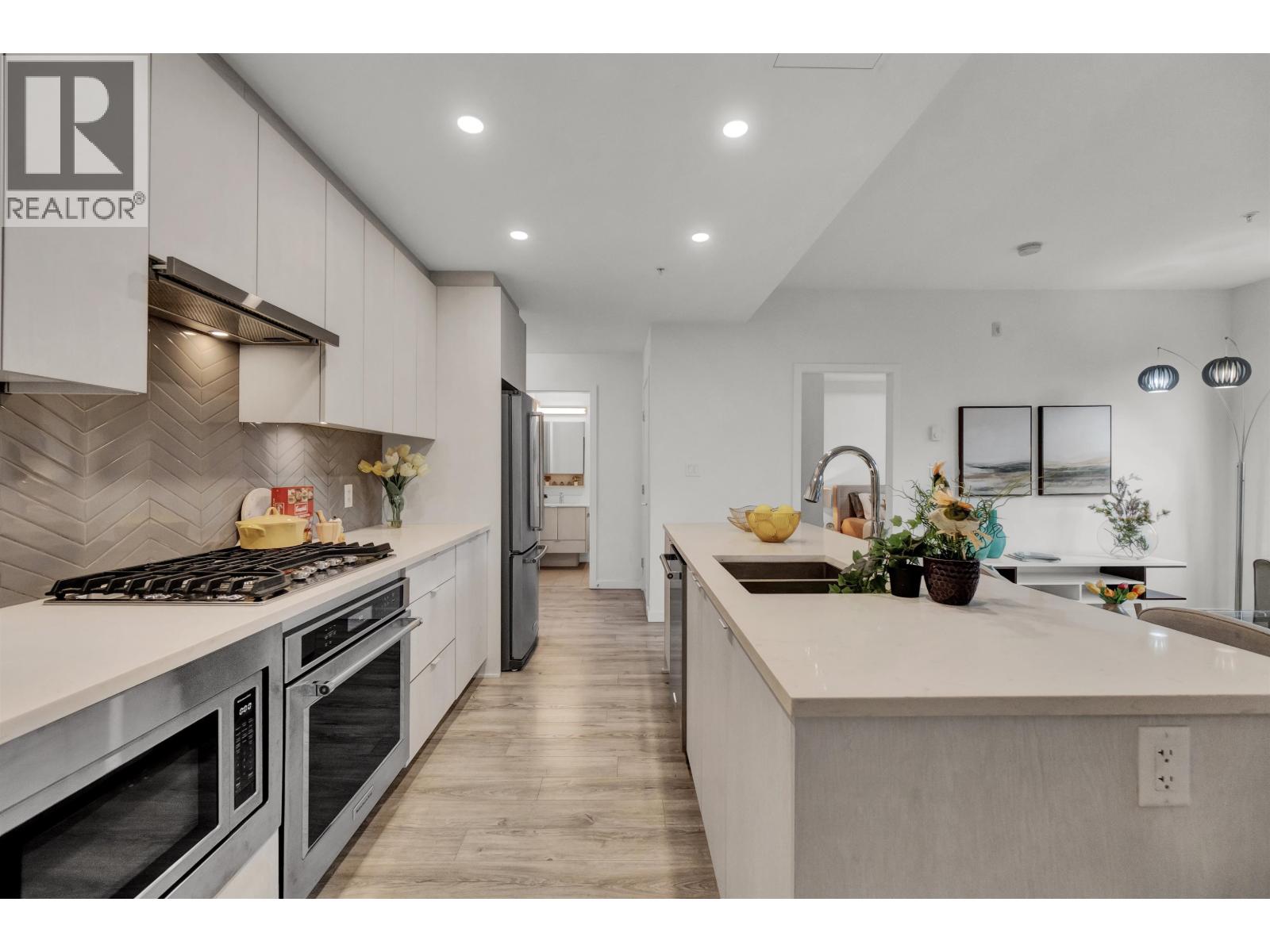 108 717 Breslay Street, Coquitlam, British Columbia  V3J 0J3 - Photo 12 - R3055655