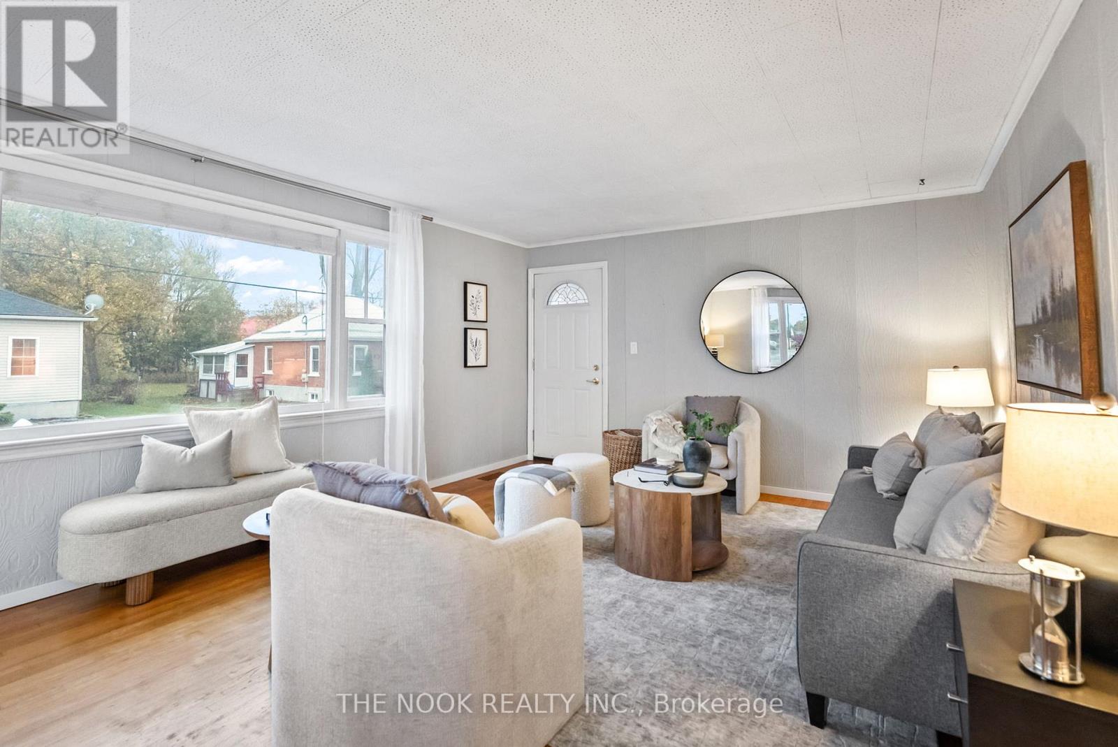 10 Meyers Street, Belleville, Ontario K8N 2N6 - Photo 16 - X12510390