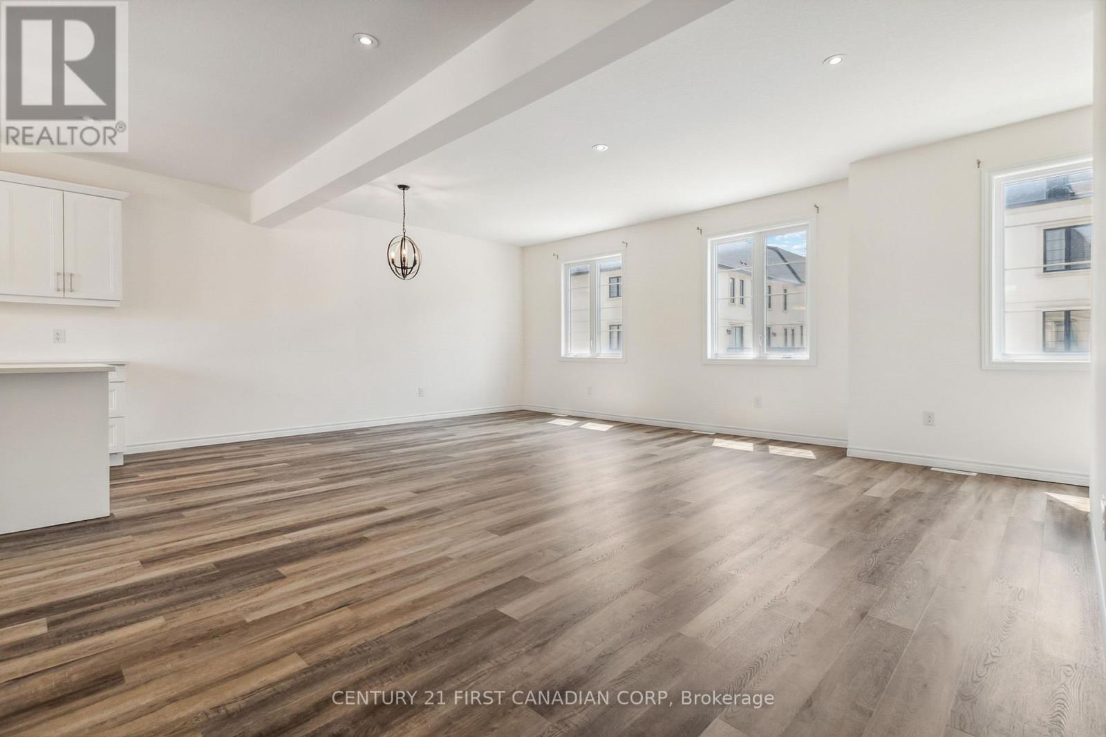 377 Callaway Road, London North, Ontario  N6G 2N1 - Photo 7 - X12510404