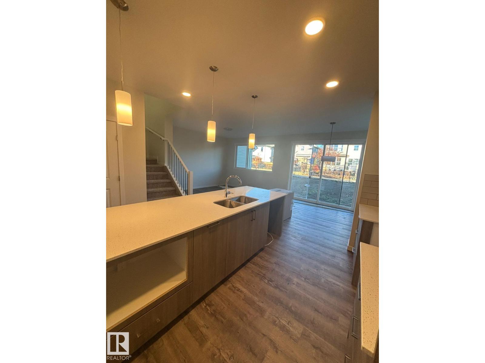 17533 62a St Nw, Edmonton, Alberta  T5Y 4H3 - Photo 8 - E4464726