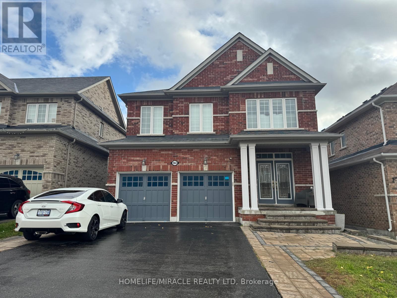 964 WRENWOOD DRIVE, Oshawa, Ontario