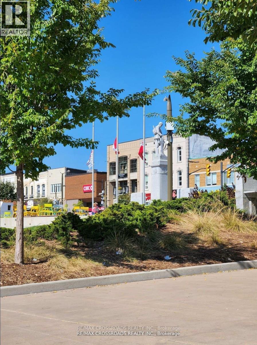 200 - 50 Dunlop Street E, Barrie, Ontario  L4M 6J9 - Photo 4 - S12505826