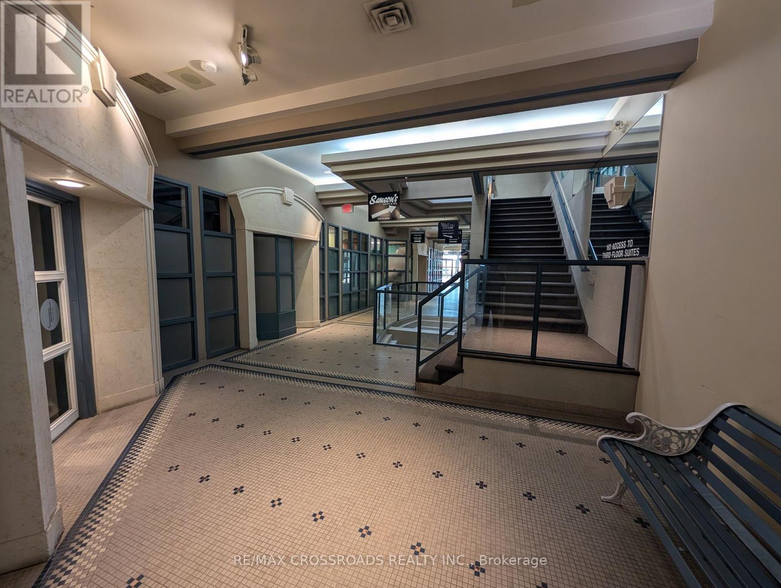 200 - 50 Dunlop Street E, Barrie, Ontario  L4M 6J9 - Photo 8 - S12505826