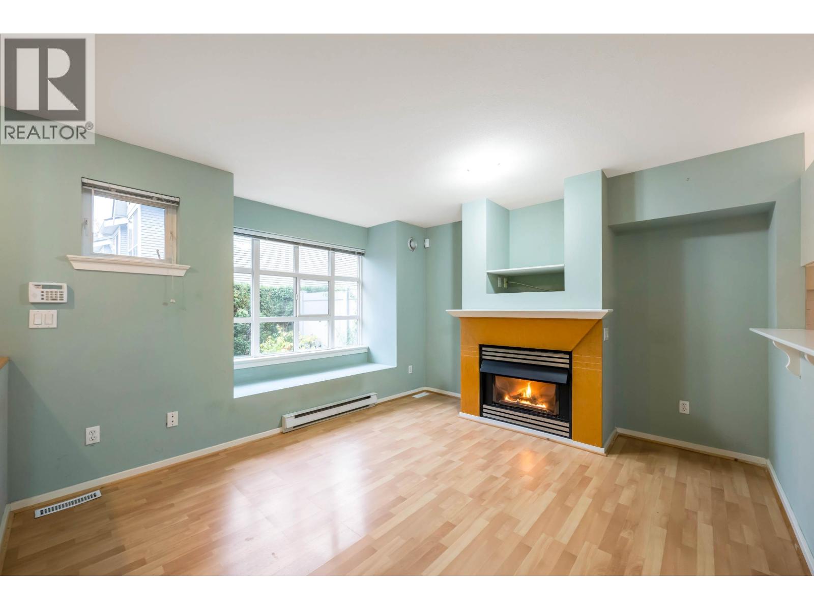 7431 Magnolia Terrace, Burnaby, British Columbia  V5E 4K8 - Photo 9 - R3064450