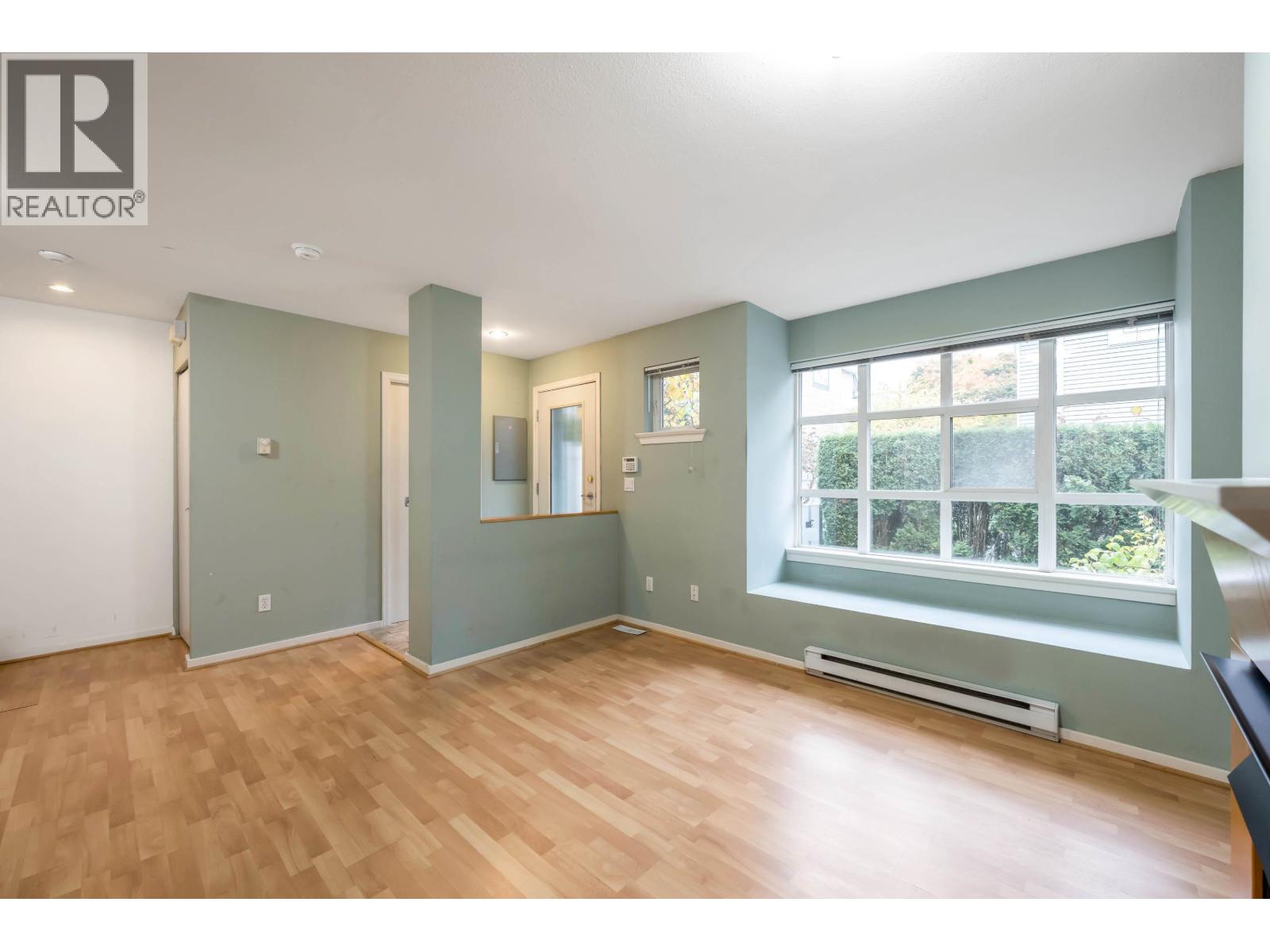 7431 Magnolia Terrace, Burnaby, British Columbia  V5E 4K8 - Photo 10 - R3064450