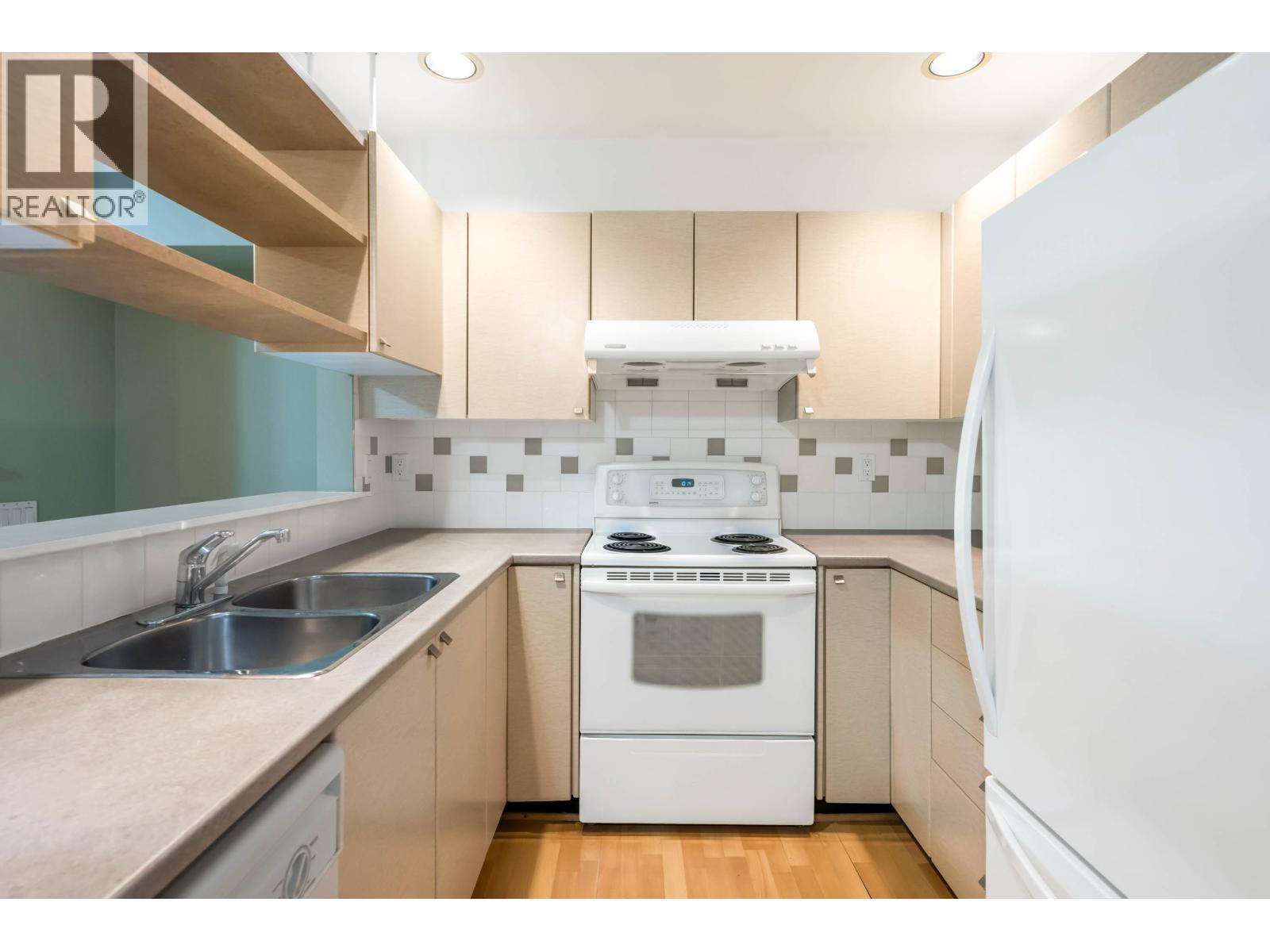 7431 Magnolia Terrace, Burnaby, British Columbia  V5E 4K8 - Photo 17 - R3064450