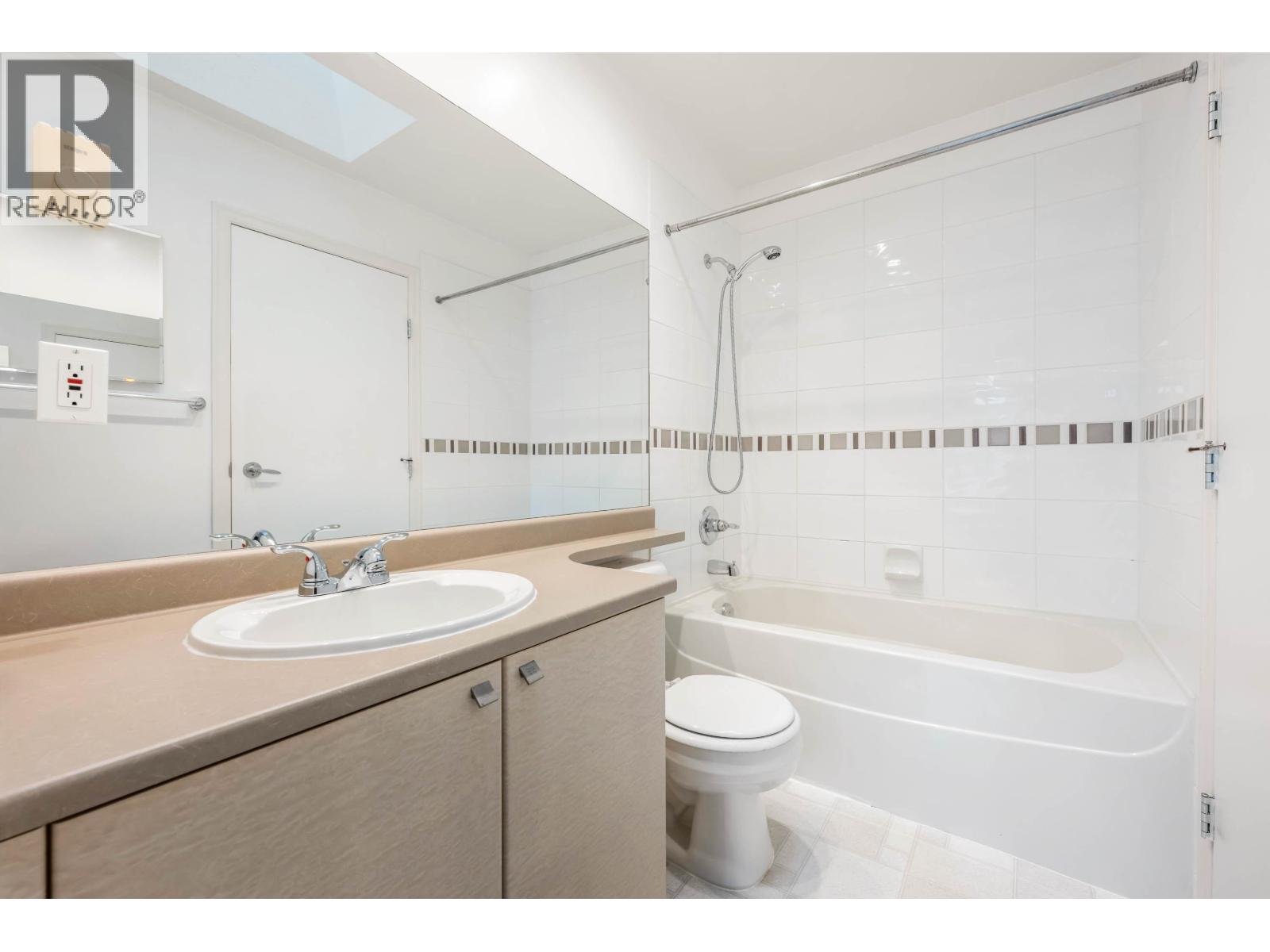 7431 Magnolia Terrace, Burnaby, British Columbia  V5E 4K8 - Photo 24 - R3064450