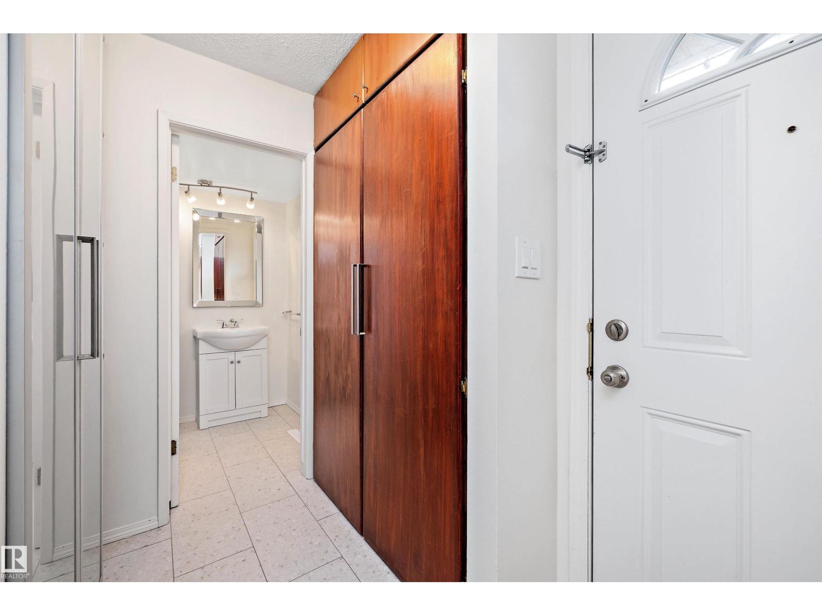 47 Royal Rd Nw, Edmonton, Alberta  T6J 2E7 - Photo 13 - E4464643