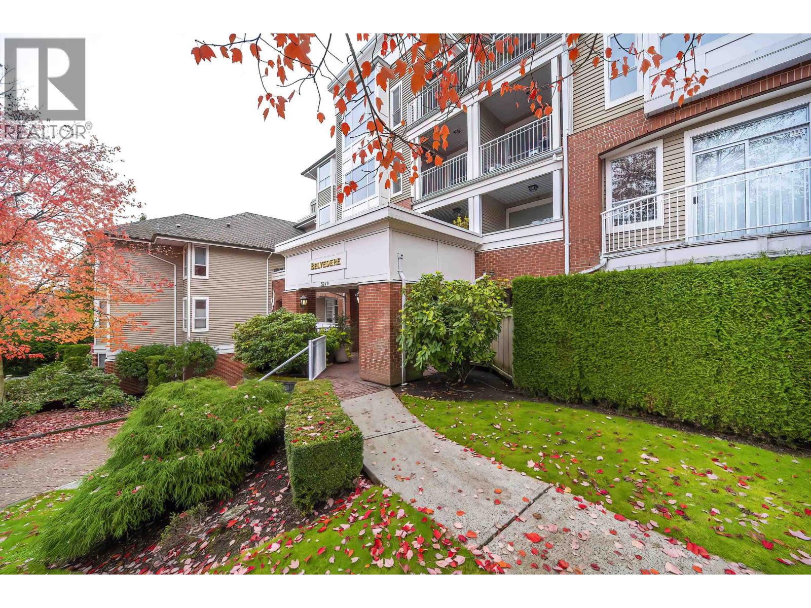 203 5270 Oakmount Crescent, Burnaby, British Columbia  V5H 4S1 - Photo 2 - R3064795