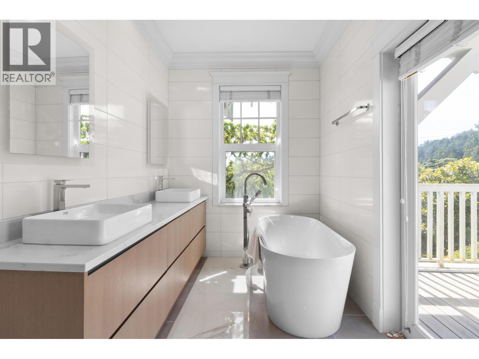 4379 Ross Crescent, West Vancouver, British Columbia  V7W 1B3 - Photo 18 - R3023351