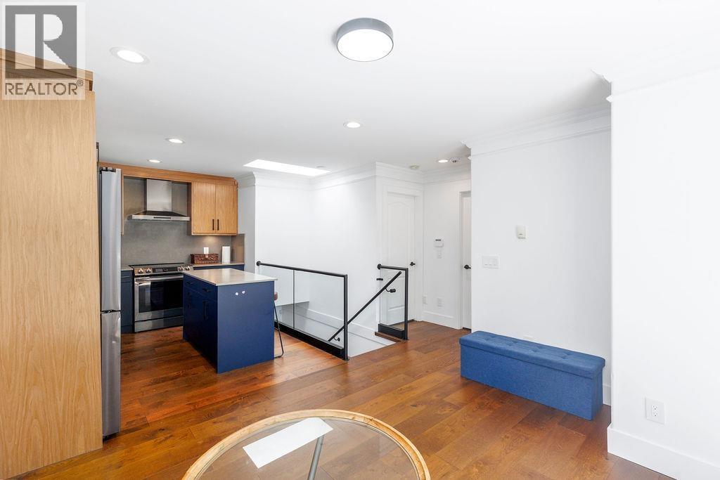 6033 Woodsworth Street, Burnaby, British Columbia  V5G 1S9 - Photo 8 - R3064345