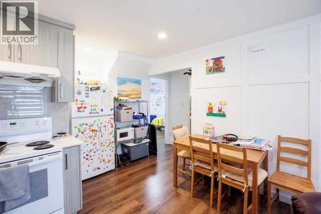 6033 Woodsworth Street, Burnaby, British Columbia  V5G 1S9 - Photo 5 - R3064345