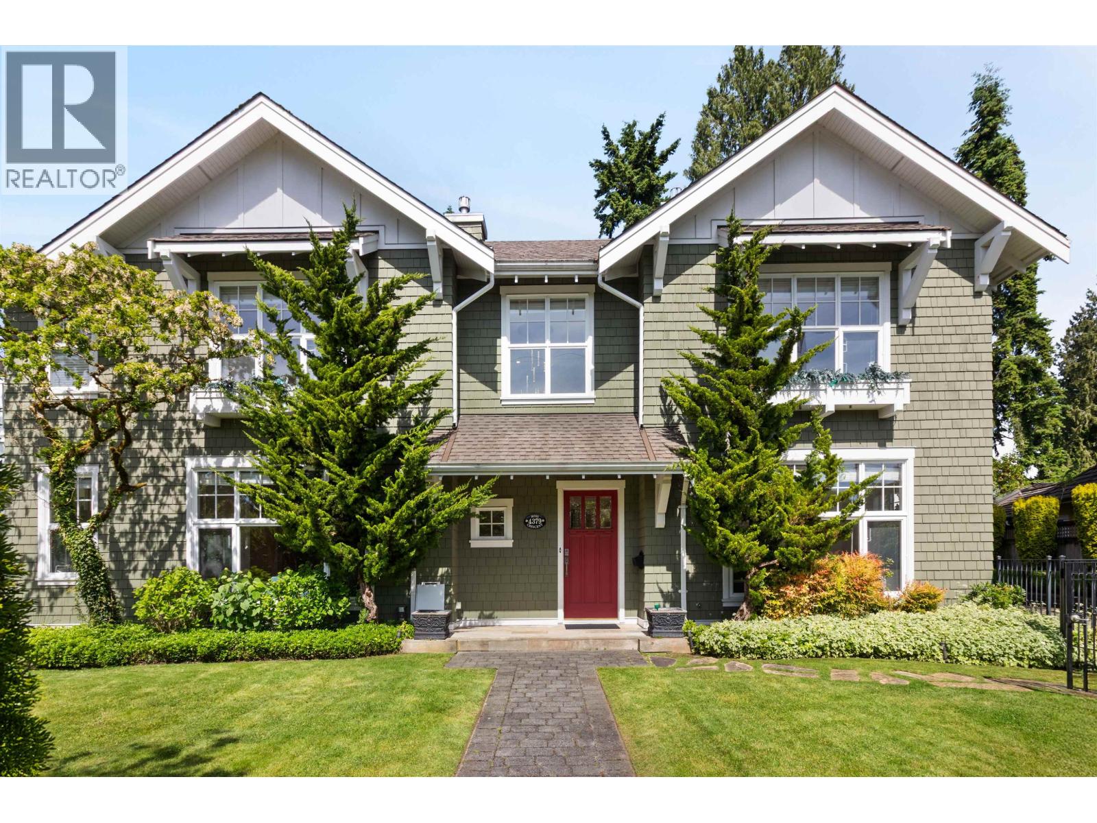 4379 ROSS CRESCENT, West Vancouver, British Columbia