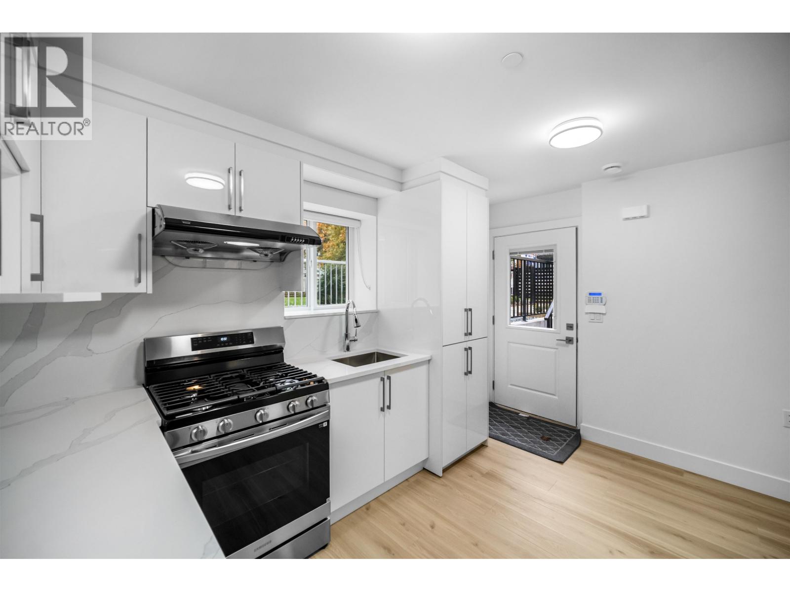 2076 E 50th Avenue, Vancouver, British Columbia  V5P 1V3 - Photo 5 - R3064649