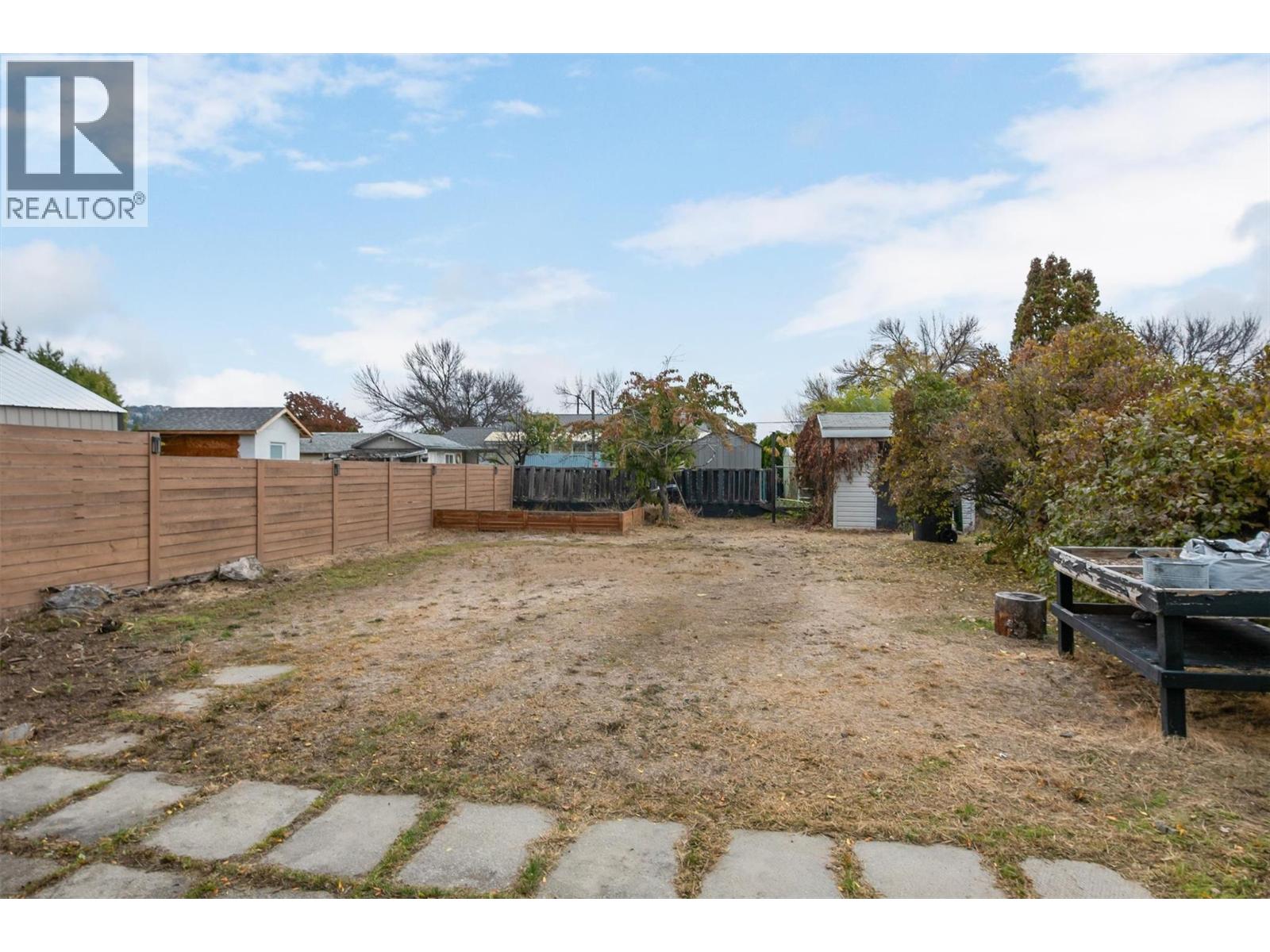 880 Hollydell Road, Kelowna, British Columbia  V1X 1L7 - Photo 21 - 10362875