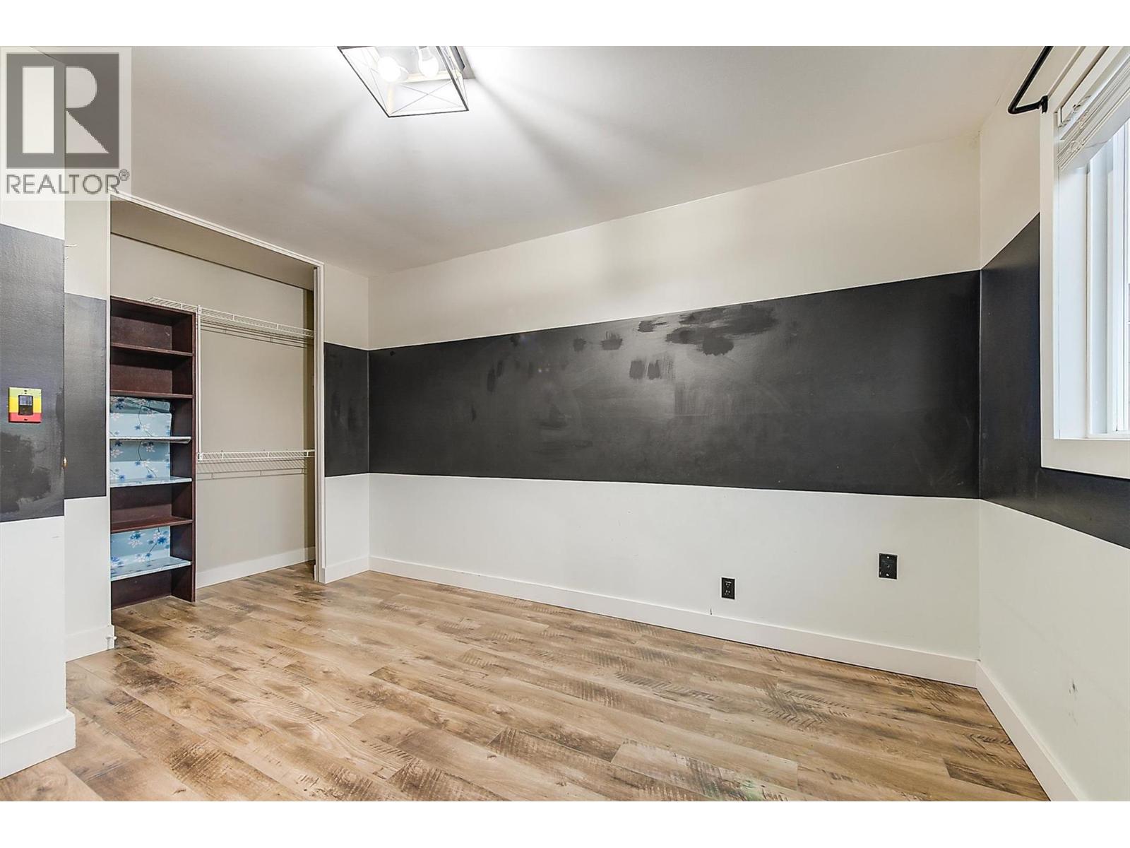 880 Hollydell Road, Kelowna, British Columbia  V1X 1L7 - Photo 13 - 10362875