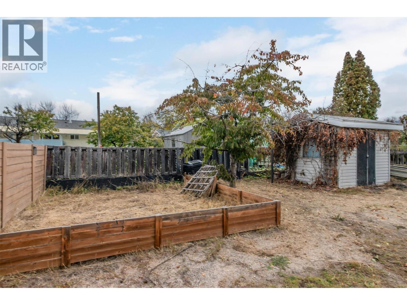 880 Hollydell Road, Kelowna, British Columbia  V1X 1L7 - Photo 22 - 10362875