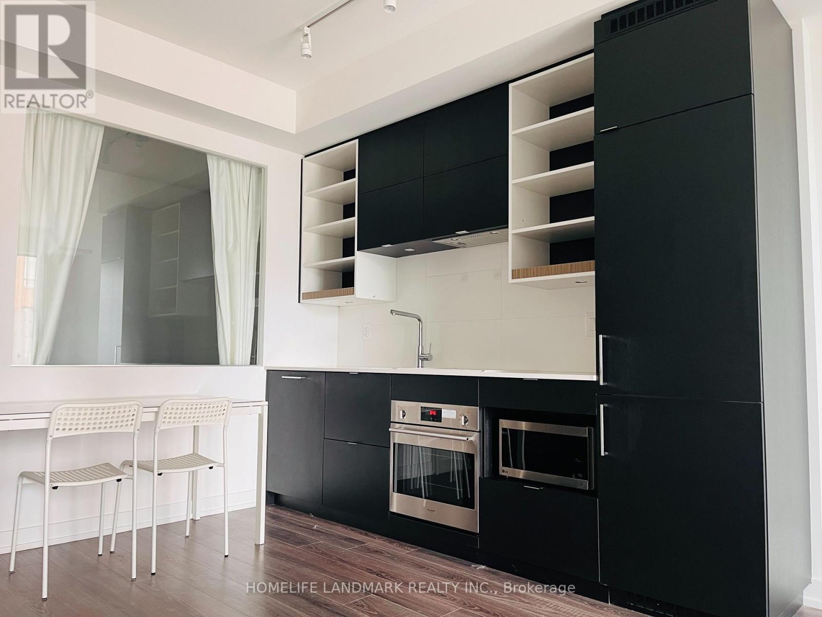 814 - 20 Edward Street, Toronto, Ontario  M5G 0C5 - Photo 4 - C12510346