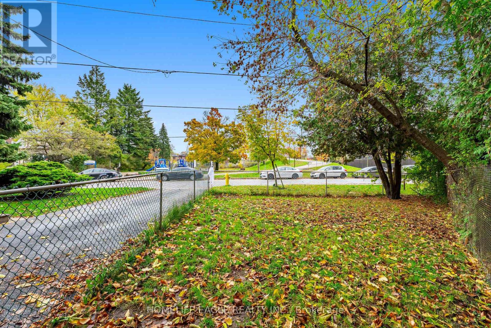 146 Raleigh Avenue, Toronto, Ontario  M1K 1A4 - Photo 13 - E12510354