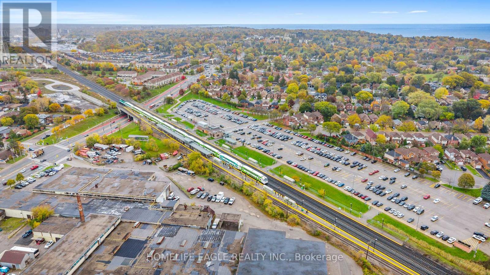 146 Raleigh Avenue, Toronto, Ontario  M1K 1A4 - Photo 18 - E12510354