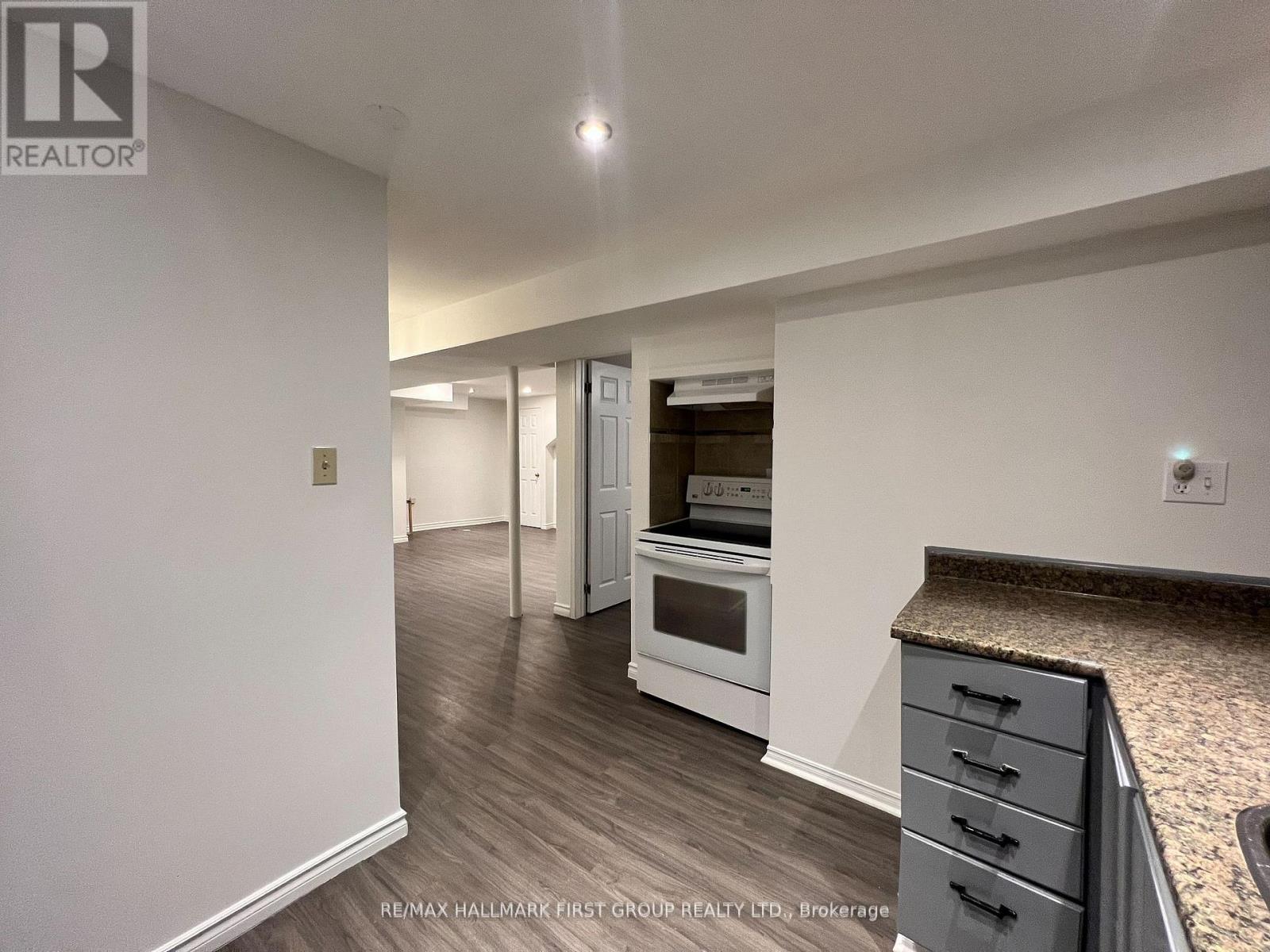 1731 Echo Point Court, Pickering, Ontario  L1V 5E1 - Photo 11 - E12510408