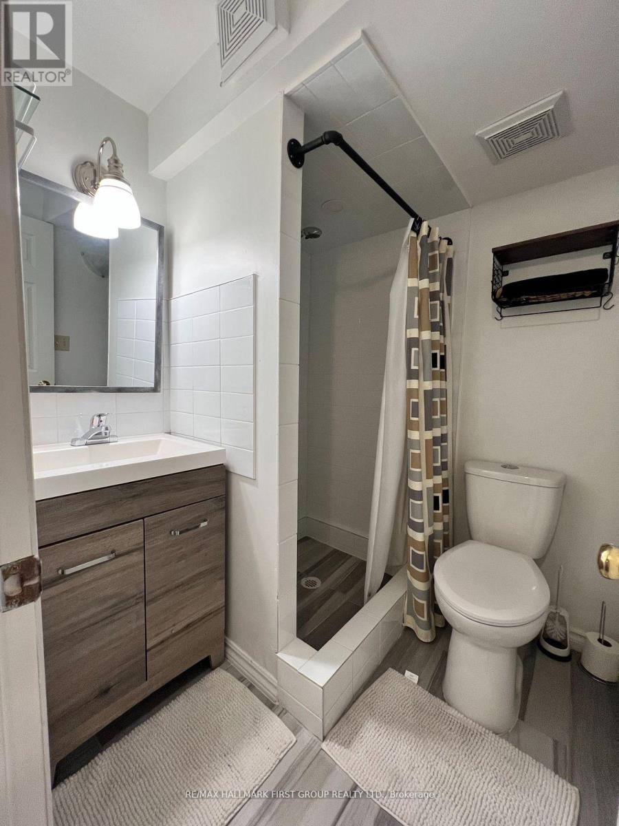 1731 Echo Point Court, Pickering, Ontario  L1V 5E1 - Photo 9 - E12510408