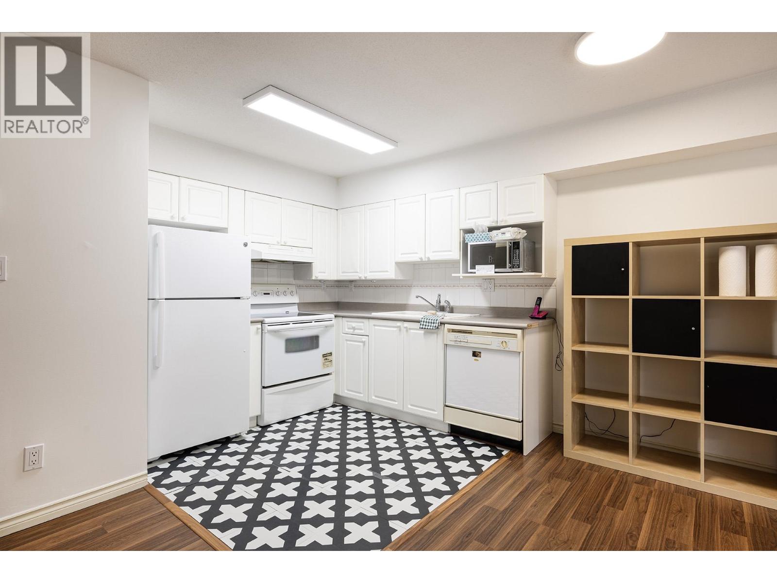 105 2130 W 12th Avenue, Vancouver, British Columbia  V6K 2N2 - Photo 4 - R3053761