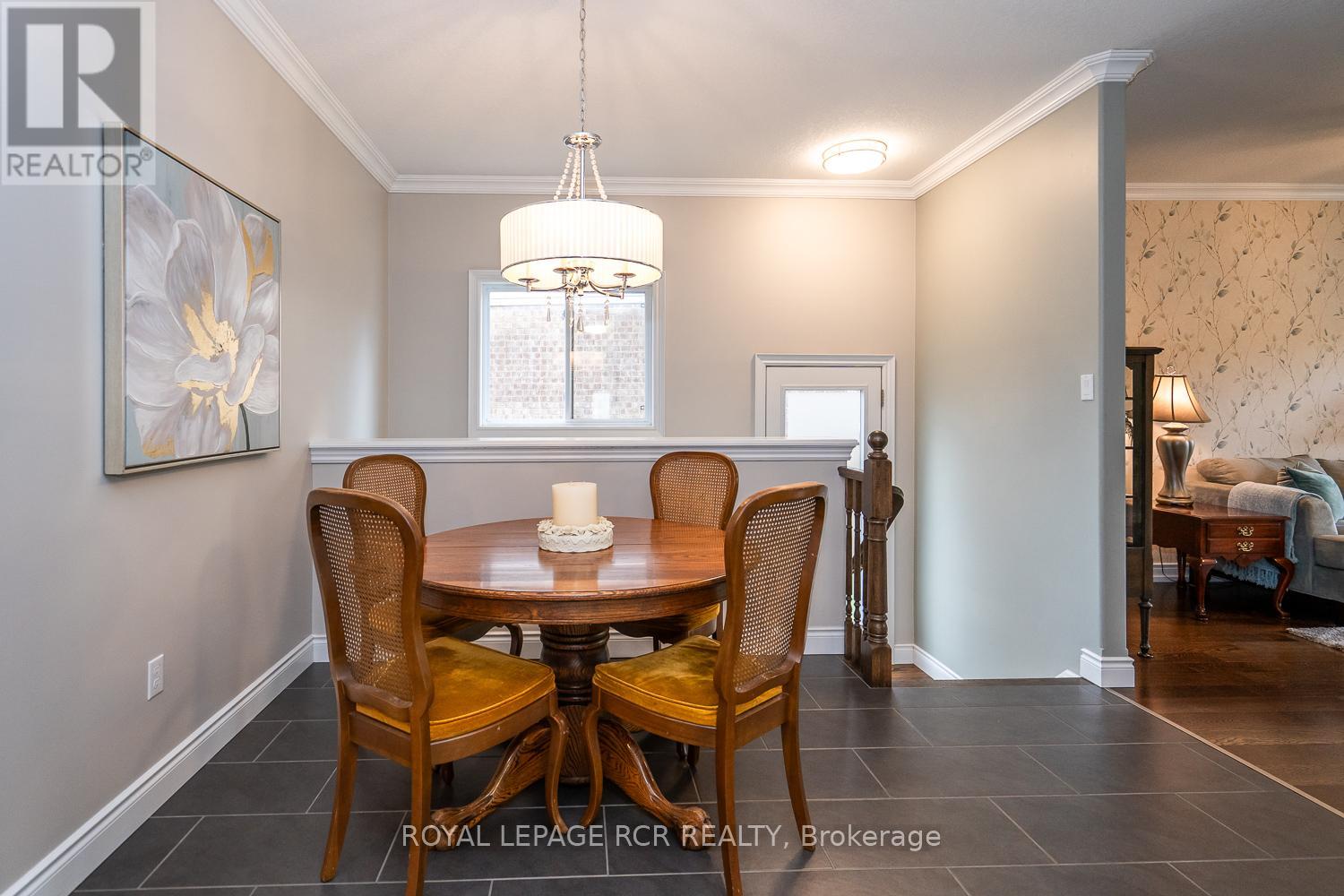 39 Dinnick Crescent, Orangeville, Ontario  L9W 0B7 - Photo 6 - W12482831