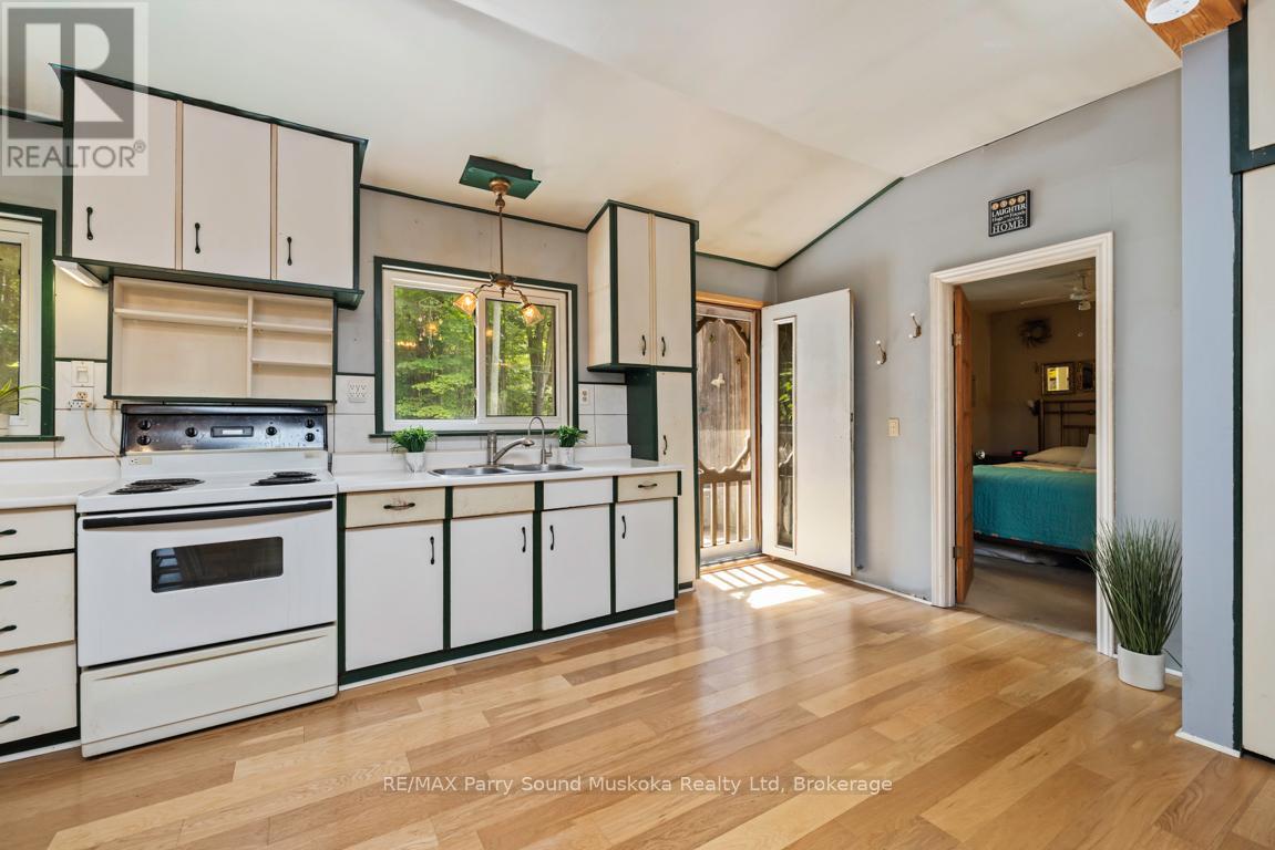 252 Dunchurch Estates Road, Whitestone, Ontario  P0A 1G0 - Photo 16 - X12383449