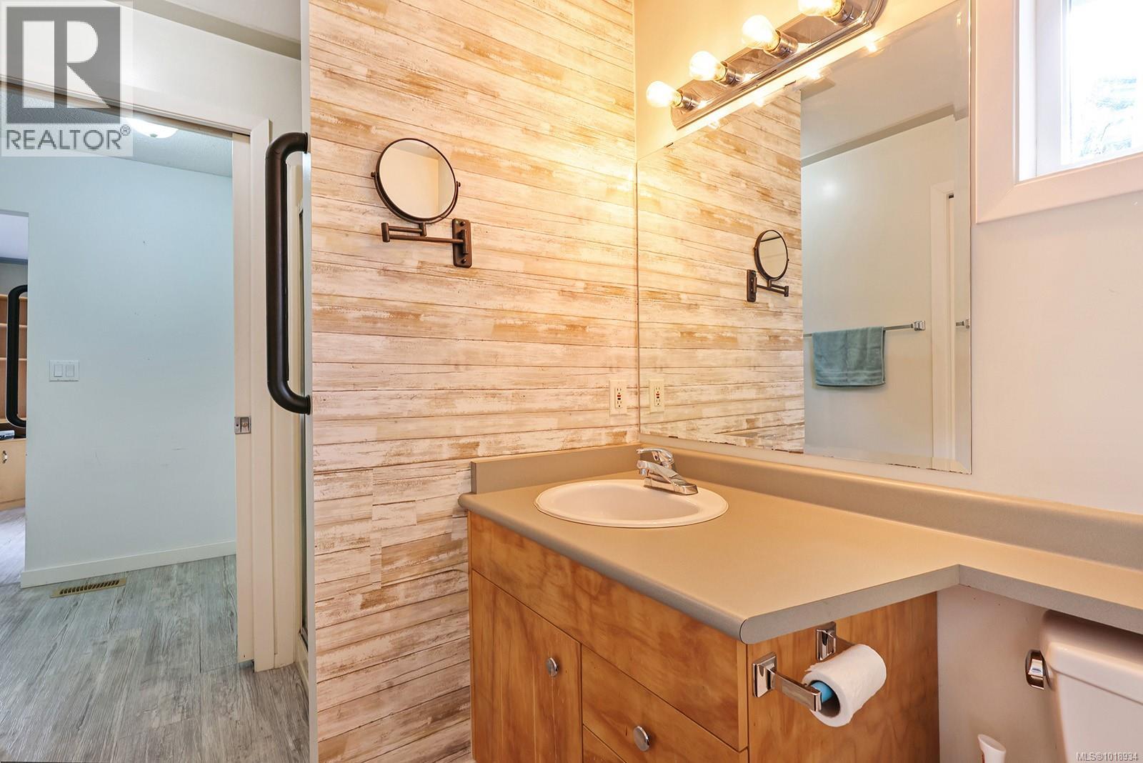 1110 Urquhart Ave, Courtenay, British Columbia  V9N 3K5 - Photo 20 - 1018934