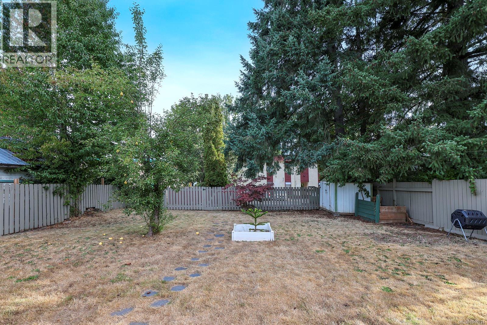 1110 Urquhart Ave, Courtenay, British Columbia  V9N 3K5 - Photo 24 - 1018934