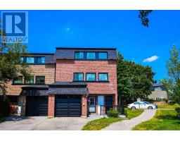 14 POPLAR CRESCENT, Aurora, Ontario